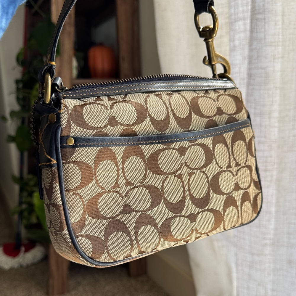 Coach Tan and Blue Buckle Shoulder Bag - Picture 2 of 8